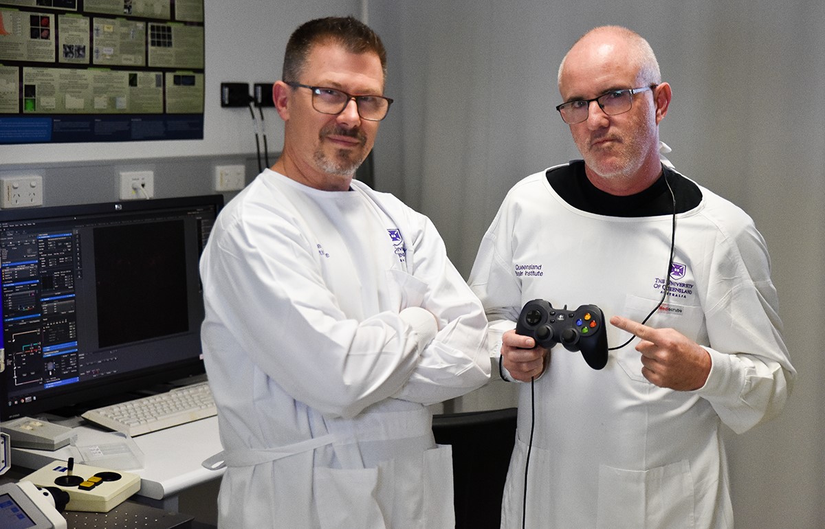 Profesor Frederic Meunier i dr. Tristan Wallis kažu da bi se tehnologija mogla dodatno proširiti kako bi se ubrzala znanstvena otkrića 📷 The University of Queensland