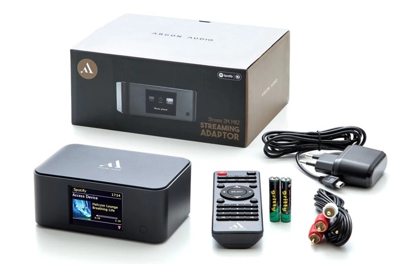 Uz uređaj se dobiva kompletna oprema za stavljanje u pogon, naravno, pod uvjetom da u prostoru postoji bežična internetska mreža