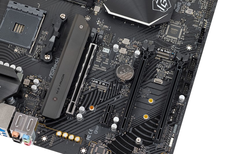 Zbog ograničenja B550 čipseta, na raspolaganju imamo samo jedan PCIe utor i M.2 utor s podrškom za PCIe 4.0, odnosno, NVMe Gen4