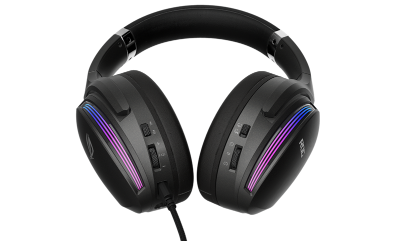 Upravljanje se obavlja kontrolama na poleđini slušalica, a uključuje i promjenu profila za konzole