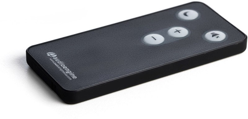 Daljinski upravljač omogućava da glasnoću zvuka reguliramo iz kauča, što je odlična stvar u slučaju da se zvučnici ne postave pored računala, već u dnevni boravak