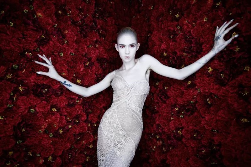 Grimes/c - bzinom svjetlosti (u vakuumu) ušla u Muskov i naše živote