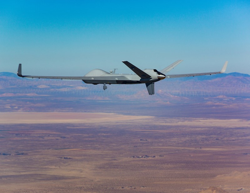 SkyGuardian je "civilizirana" inačica sličnog drona znanog kao Reaper s time da MQ-9B udovoljava brojnim standarima organizacija poput NATO-a, FAA te u budućnosti drugih