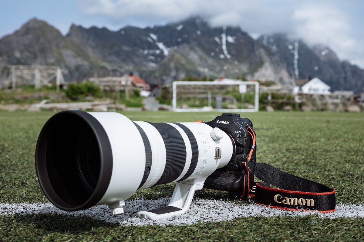 Canon EOS R1