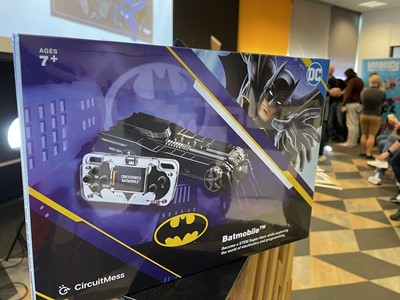 CircuitMess započeo s isporukama svojeg Kickstarter hita, Batmobilea