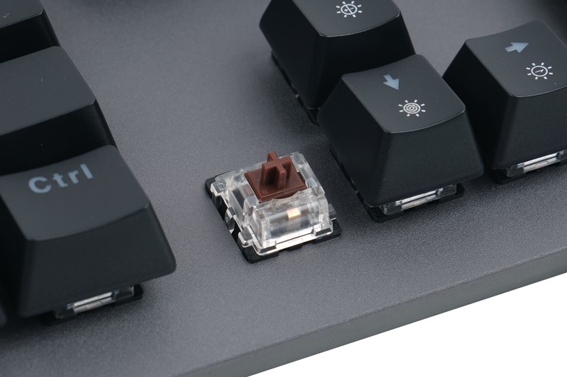 LC prekidači imaju standardni križni prihvat , poznat nam s Cherryjevih MX prekidača