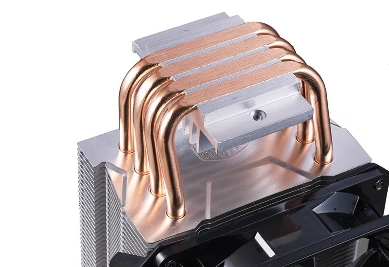 Četiri toplovodne cijevi su u izravnom kontaktu s integriranim metalnim razdjelnikom topline na procesoru