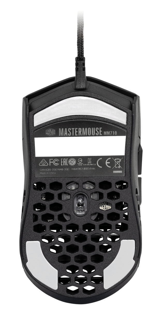 Teflonske nožice na sebi imaju praktički nevidljivu foliju, koju treba pažljivo oguliti. Tada se iz jedva osrednjih pretvaraju u perfektno glatke. U paketu se dobiva jedan dodatni set nožica (također s folijama)