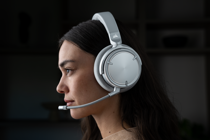 Virtuoso MAX Wireless proizvodi se u dvije varijante, testiranoj Carbon i Silver