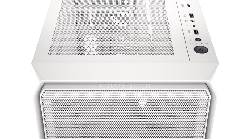 Prednja maska magnetski je povezana sa šasijom kućišta, stoga se lako skida i čisti od prašine. Na krovu su postavljeni I/O konektori. (Pre)sitna tipka za resetiranje može se iskoristiti i za izmjenu ARGB efekata