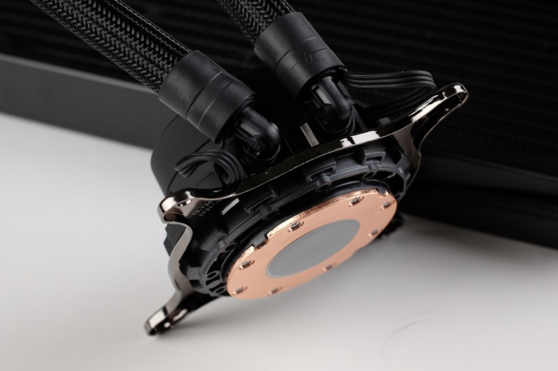 Crijeva više nisu zašrafljena izravno u bazu već se koriste fleksibilni zglobovi