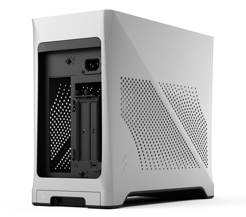 Pogled straga otkriva redizajniranu unutrašnjost kućišta. Era 2 sada posjeduje lijevu i desnu komoru za ugradnju komponenti. Na dnu se nalazi veliki filter za prašinu, koji ujedno osigurava aluminijski okvir na svojem mjestu