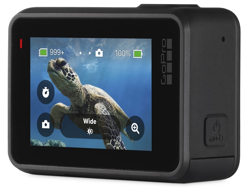 Stražnjom stranom svih GoProovih modela, pa tako i modela Black, dominira 5-centimetarski LCD