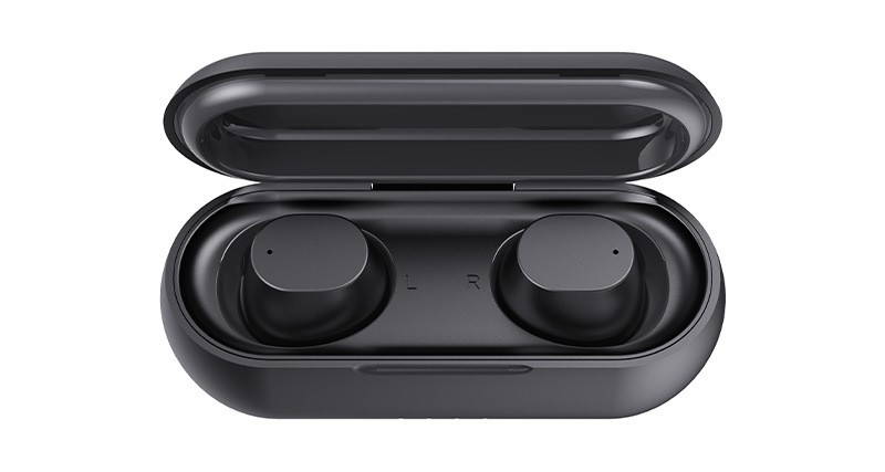 Kutijica na prednjoj strani ima nekoliko bijelih LED-ica, koje nas približno informiraju o preostaloj bateriji