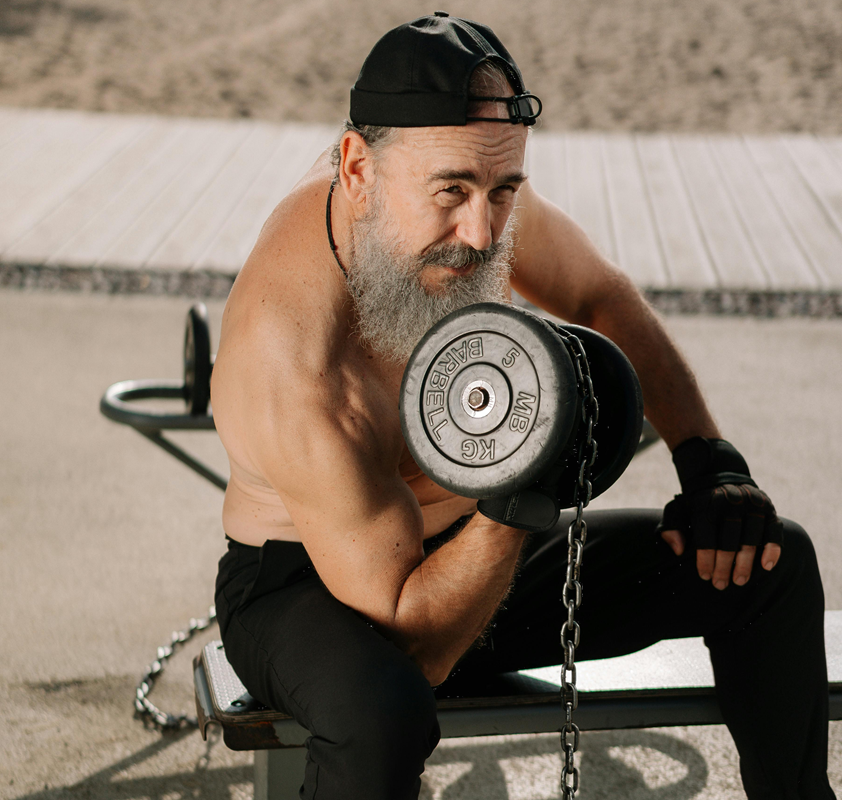 Ono kad i utezi trebaju biti lancima privezani da ih ne odnesu... 📷 Izvor: Pexels, cottonbro studio