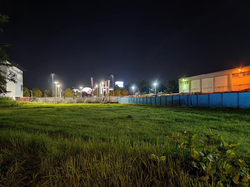 Fotografije glavnom kamerom u noćnim uvjetima.