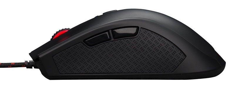 Zbog visoko uzdignutih leđa i gumiranih bočnih stranica, miš je podjednako dobar kad ga držite cijelom šakom i vršcima prstiju