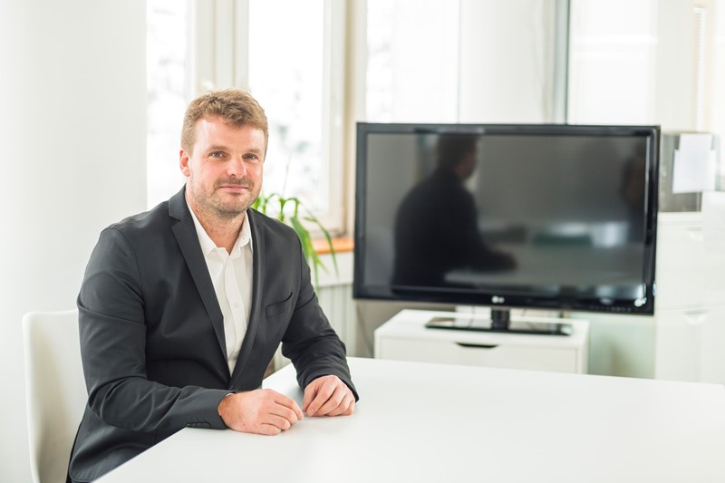 Vasja Rebec, Infonet