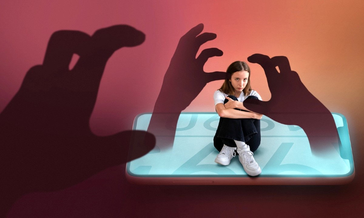 U posljednjih nekoliko mjeseci čak je 15 posto dječaka i 16 posto djevojčica barem jednom bilo izloženo internetskom maltretiranju 📷 Freepik