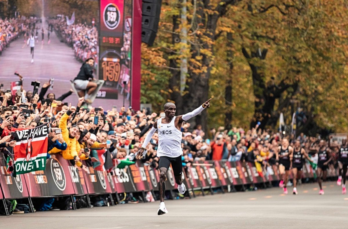 Godine 2019. Eliud Kipchoge pretrčao je neslužbeni maraton u Beču  za manje od dva sata 📷 NN Running Team