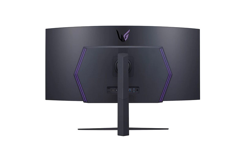 Masivan stalak i RGB LED trake sa stražnje strane