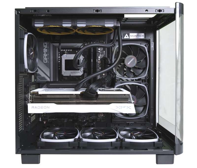 Links Gaming G218A primarno cilja na kupce koji cijene grafičke performanse i svjetlosne efekte. Na kućište je postavljeno šest ventilatora, a procesor hladi 240 mm AIO vodeno hlađenje