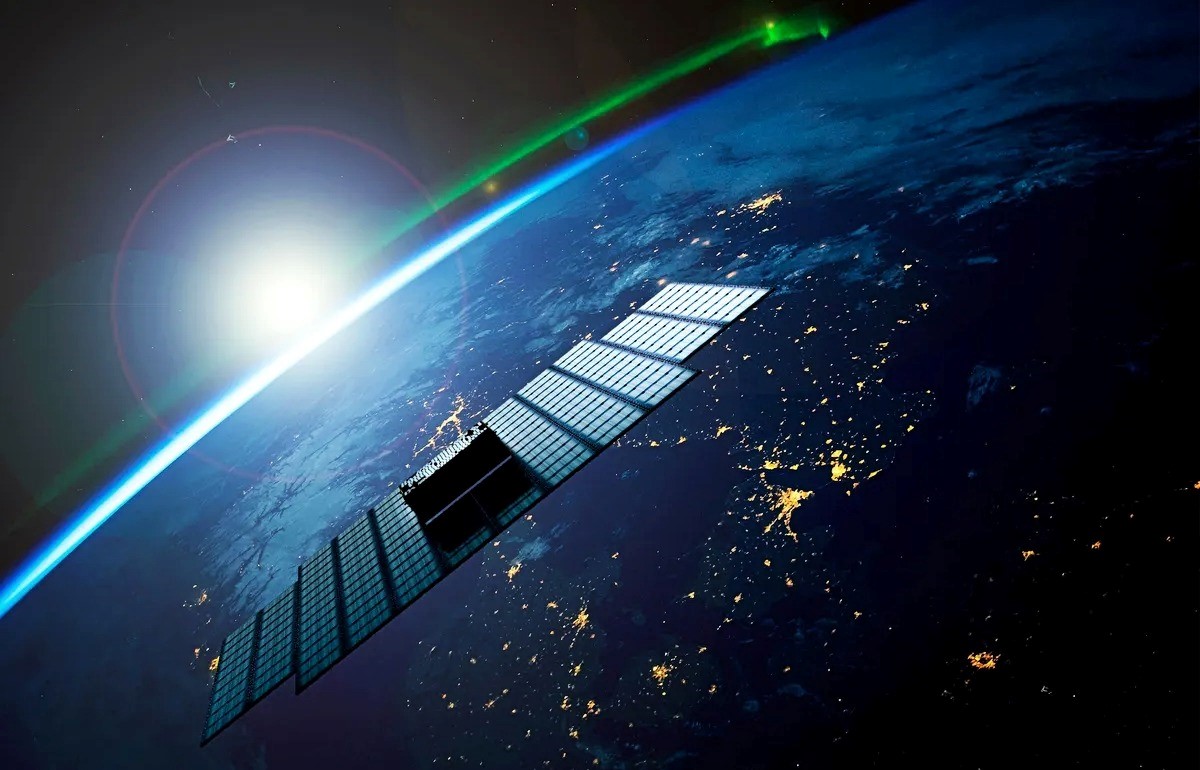 Grafički prikaz testnog satelita BlueWalker 3 s potpuno postavljenim antenama 📷 AST SpaceMobile