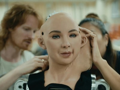 Moja robotica Sophia: Granice umjetnosti, AI i ljudskosti na velikom platnu
