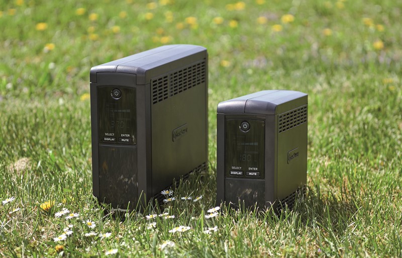 UPS-ove CyberPower VP1000EILCD i VP1200ELCD, namijenjene za stolna računala, testirao je i detaljno opisao Mario Baksa, Str. 38