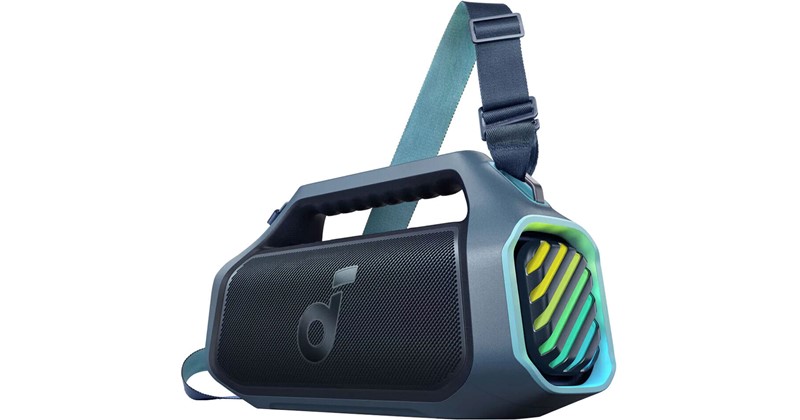 Uz zvučnik, stiže i prigodna traka koja se može prebaciti preko ramena za lakše nošenje