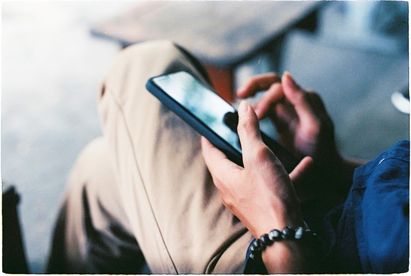 Prilikom pogoršanja simptoma glasovi pacijenata postaju viši i podrhtavaju 📷 Pexels