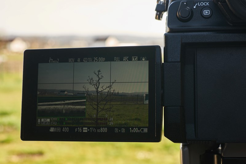 Prikaz waveforma neizostavan je prilikom korekcije boje na računalu, a dobro će doći i na ekranu fotoaparata. S1H jedan je od vrlo rijetkih fotoaparata koji imaju tu funkcionalnost