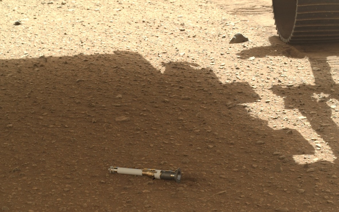 Jedan od cilindara koje je Perseverance ostavio na Marsu, krajem prosinca 📷 NASA/JPL-Caltech/MSSS