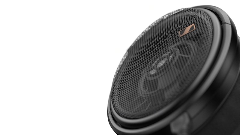 Nove dinamičke zvučničke jedinice promjera su 38 milimetara, a donose konkretniji bas i uglađenije visoke frekvencije