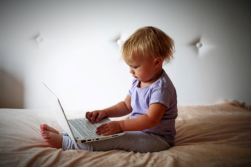 Što se uređaji češće koriste, to se djeca i njihovi roditelji manje odlučuju za druge strategije suočavanja sa situacijom 📷 freepik