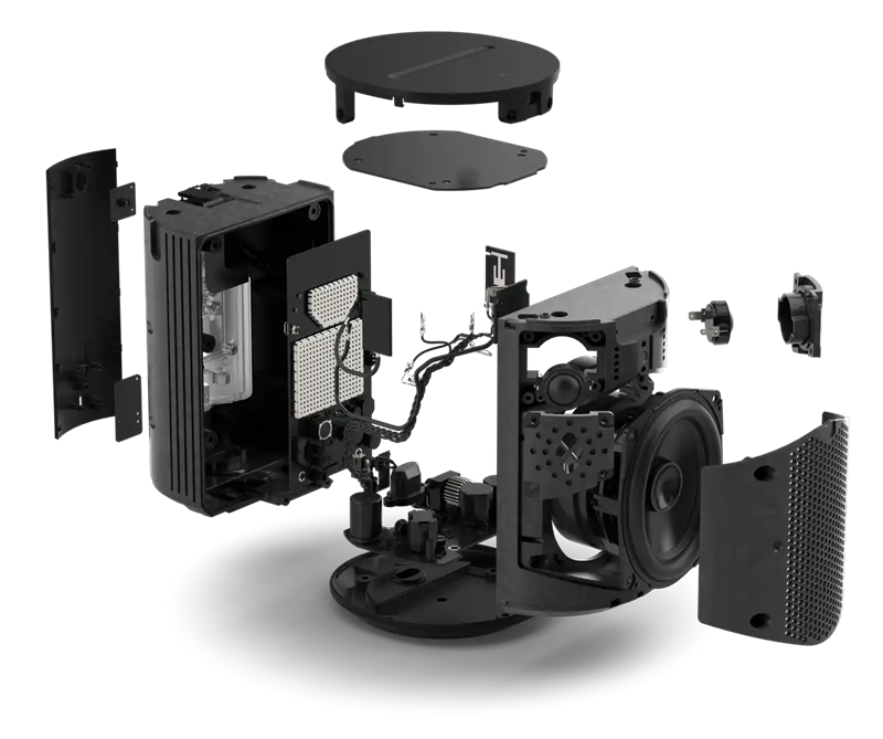 U odnosu na Sonos One, Era 100 ima za četvrtinu veći bas-srednjetonac te dva umjesto jednog visokotonca. Visokotonci su zakrenuti ulijevo i udesno, s ciljem povećanja širine zvuka