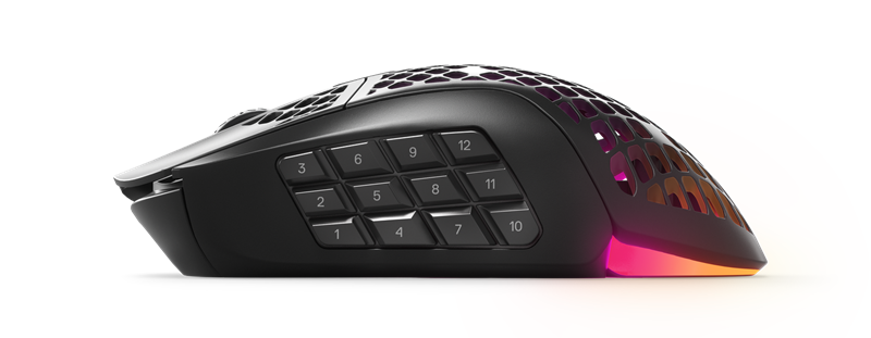 12 tipki koje se nalaze pod palcem različitih su veličina, kako bi ih korisnici lakše pronašli bez gledanja