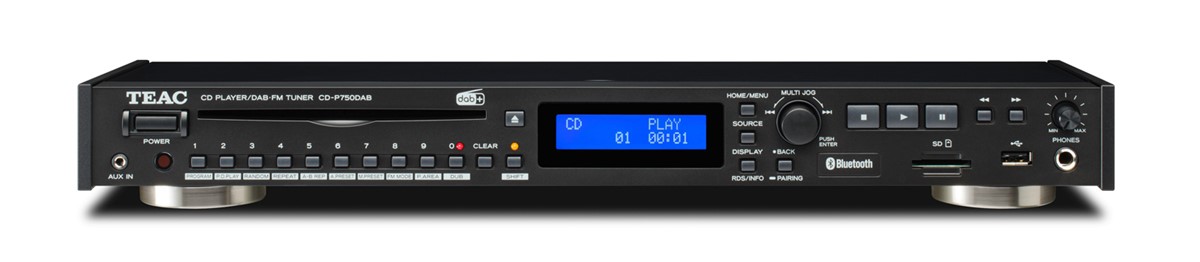 Tanak, širok i nakrcan sitnim tipkama, TEAC CDP-P750 DAB izgleda kao audiokomponenta otprije tridesetak godina