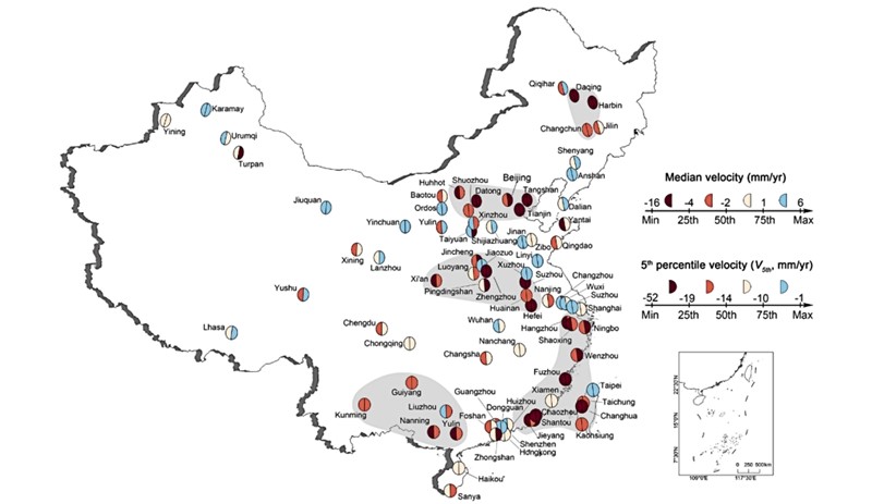 Podaci su neumoljivi: od 82 analizirana kineska grada tone njih 45 posto, a opasnost prijeti gotovo 270 milijuna stanovnika teško pogođenih urbanih područja kao što su Peking i Tianjin koji tonu brzinom od 10 milimetara godišnje ili više 📷 Zurui Ao i sur.