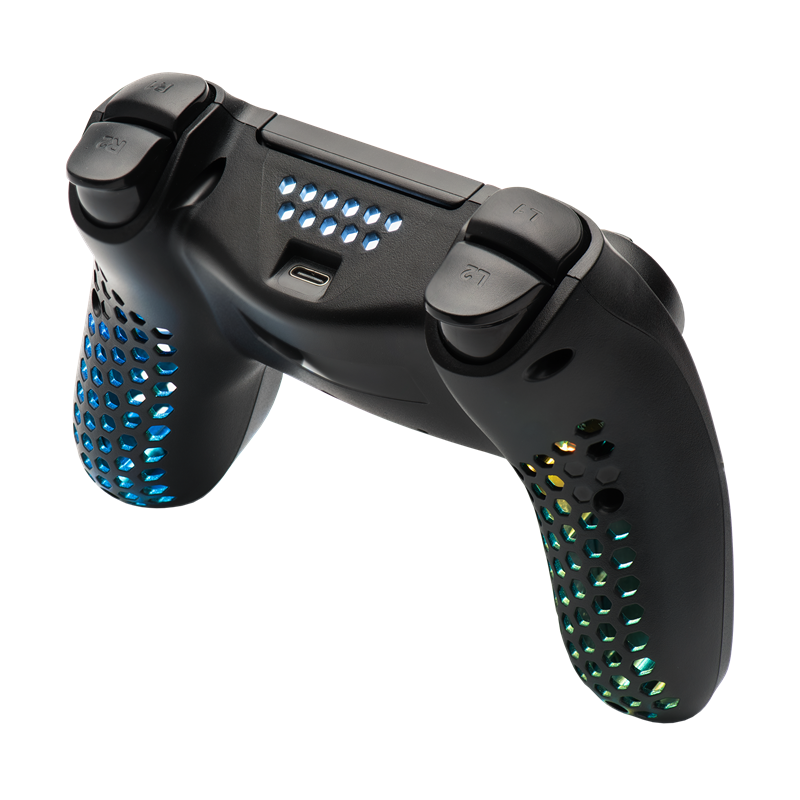 Stražnji triggeri iznenađujuće su upotrebljivi, što je u svijetu jeftinih gamepada više iznimka nego pravilo